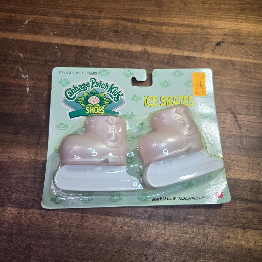 Vtg 1996 Cabbage Patch Kids / Doll Ice Skates Beige & white NEW old stock